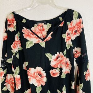 WEST KEI Julianne Black floral Tie‎ Front or Back 3/4 Sleeve Blouse sz M